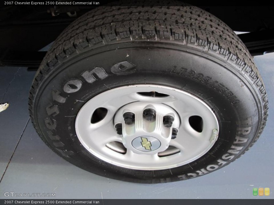 2007 Chevrolet Express 2500 Extended Commercial Van Wheel and Tire Photo #38173172