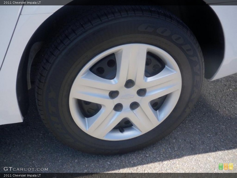 2011 Chevrolet Impala LT Wheel and Tire Photo #38207052