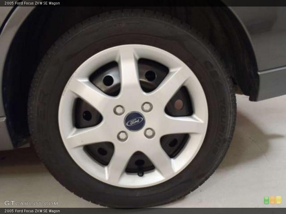 2005 Ford Focus ZXW SE Wagon Wheel and Tire Photo #38230519