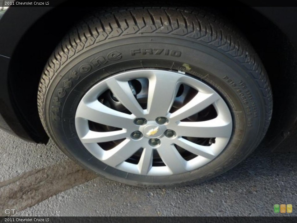 2011 Chevrolet Cruze LS Wheel and Tire Photo #38251691