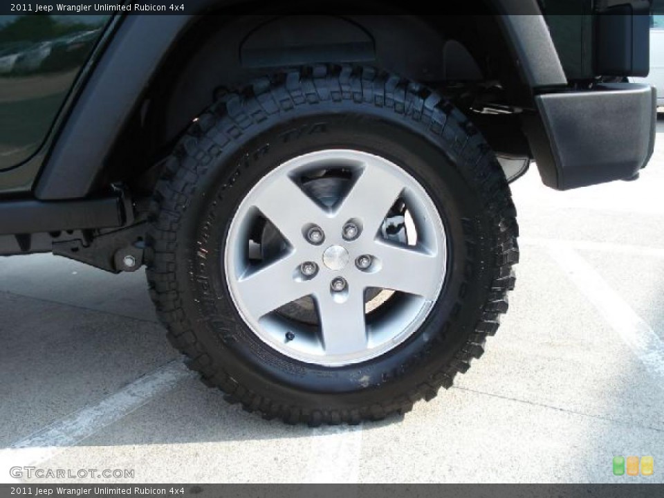 2011 Jeep Wrangler Unlimited Rubicon 4x4 Wheel and Tire Photo #38257783