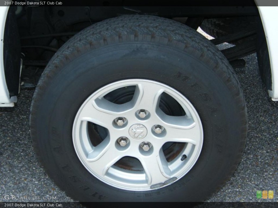 2007 Dodge Dakota SLT Club Cab Wheel and Tire Photo #38299175