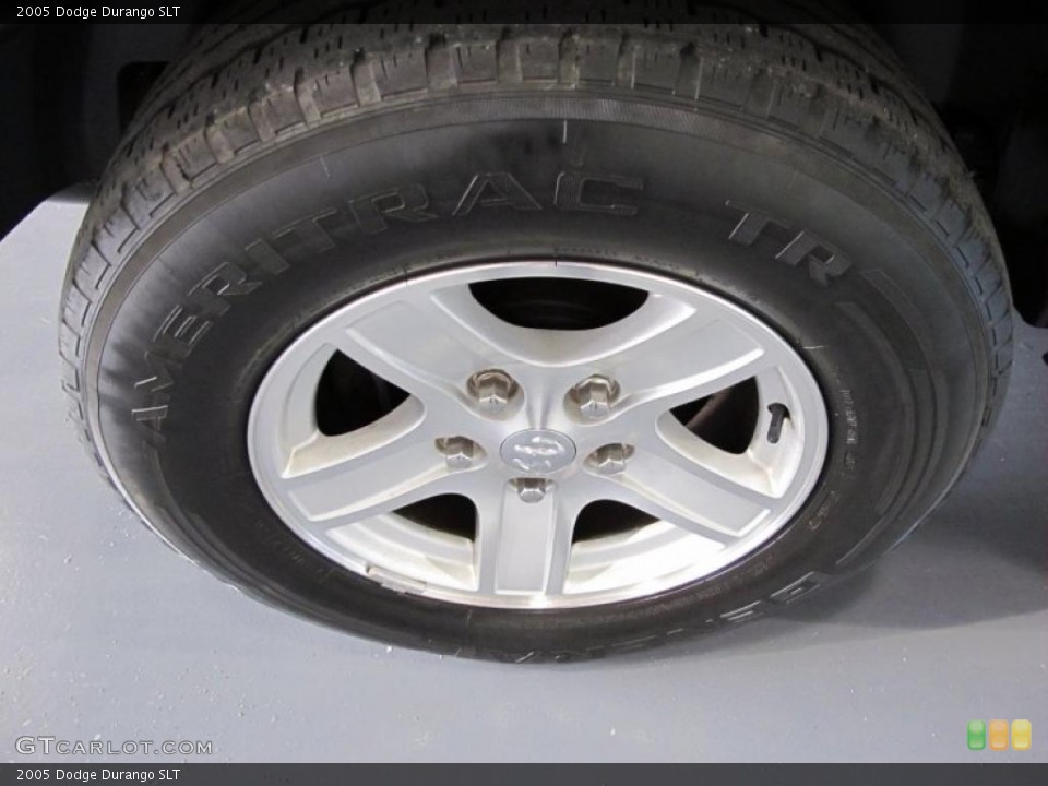2005 Dodge Durango SLT Wheel and Tire Photo #38311591