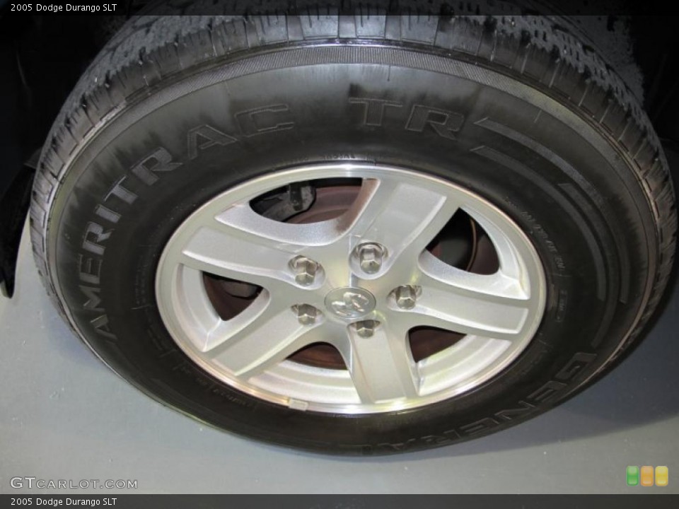 2005 Dodge Durango SLT Wheel and Tire Photo #38311623