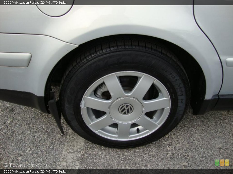 2000 Volkswagen Passat GLX V6 AWD Sedan Wheel and Tire Photo #38316063