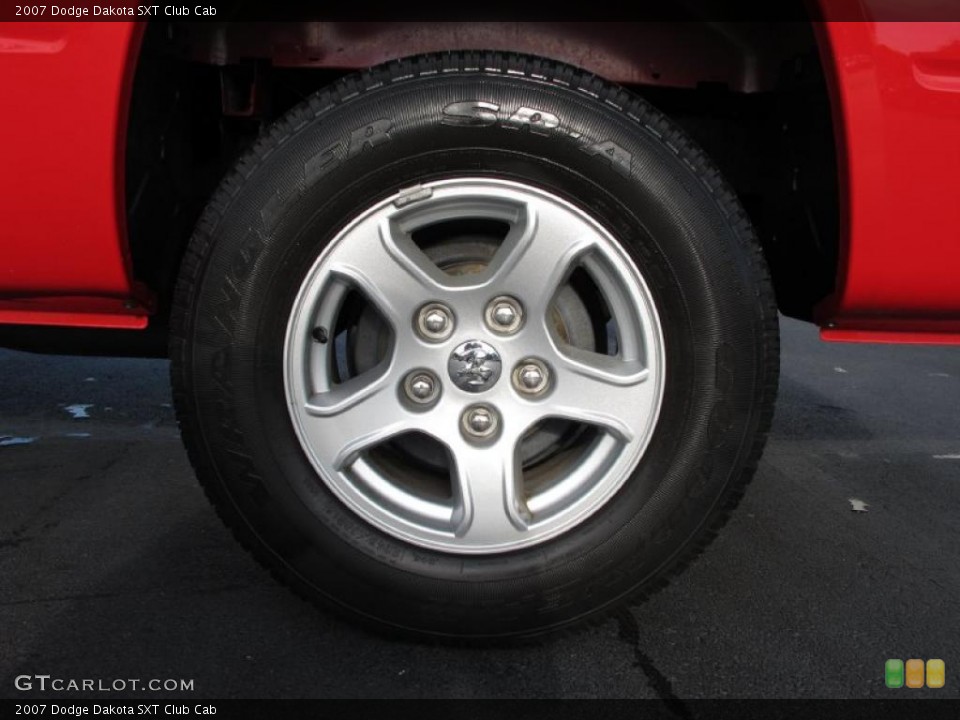2007 Dodge Dakota SXT Club Cab Wheel and Tire Photo #38322195