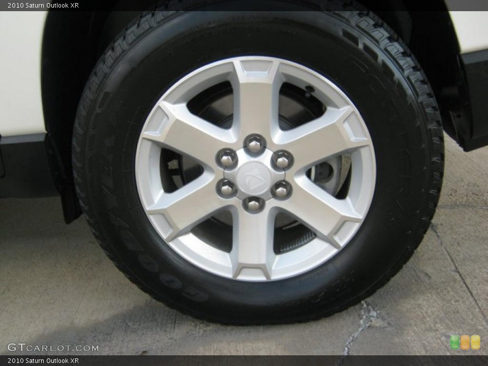 2010 Saturn Outlook XR Wheel and Tire Photo #38333839