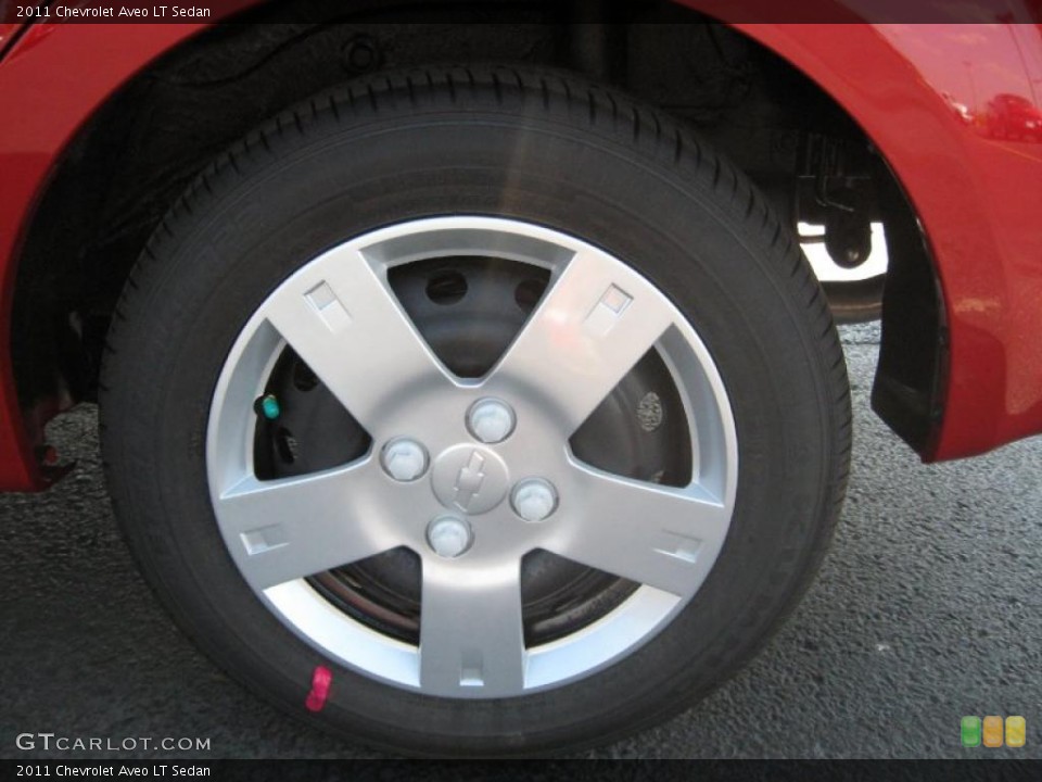 2011 Chevrolet Aveo LT Sedan Wheel and Tire Photo #38337988