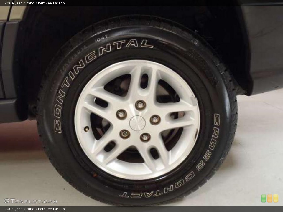 2004 Jeep Grand Cherokee Laredo Wheel and Tire Photo #38343869