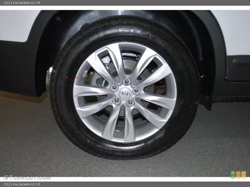 2011 Kia Sorento LX V6 Wheel and Tire Photo #38346254