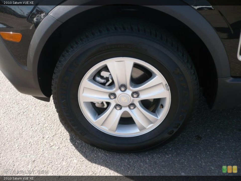 2010 Saturn VUE XE Wheel and Tire Photo #38377406