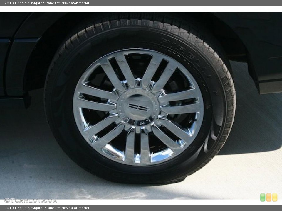 2010 Lincoln Navigator  Wheel and Tire Photo #38379887
