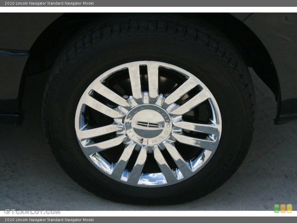 2010 Lincoln Navigator  Wheel and Tire Photo #38379911