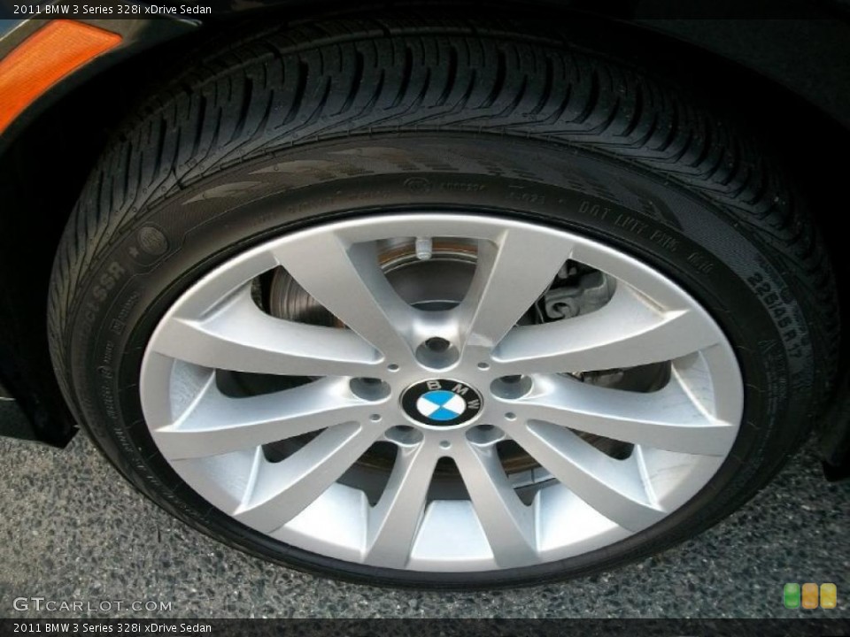 2011 BMW 3 Series 328i xDrive Sedan Wheel and Tire Photo #38381310