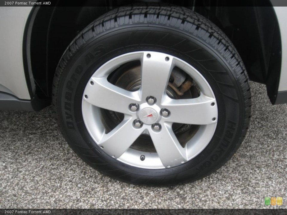 2007 Pontiac Torrent AWD Wheel and Tire Photo #38409364