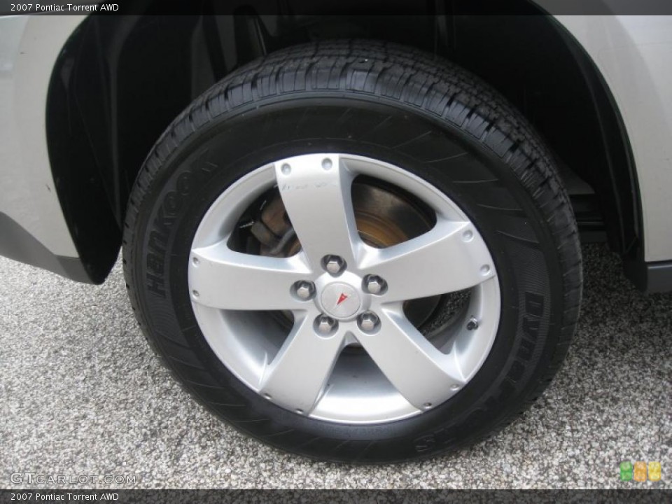 2007 Pontiac Torrent AWD Wheel and Tire Photo #38409368