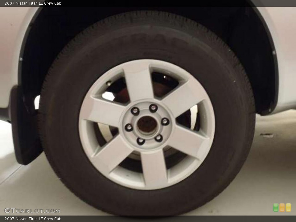 2007 Nissan Titan LE Crew Cab Wheel and Tire Photo #38413689
