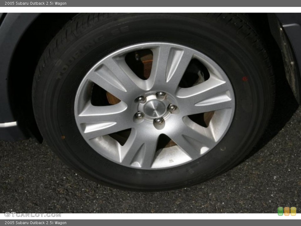 2005 Subaru Outback 2.5i Wagon Wheel and Tire Photo #38417033