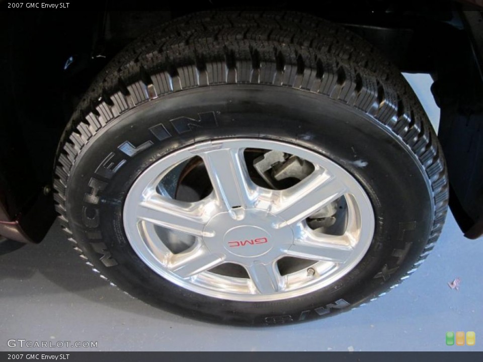 2007 GMC Envoy SLT Wheel and Tire Photo #38422579