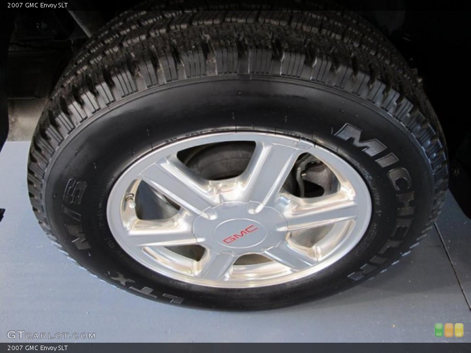 2007 GMC Envoy SLT Wheel and Tire Photo #38422597