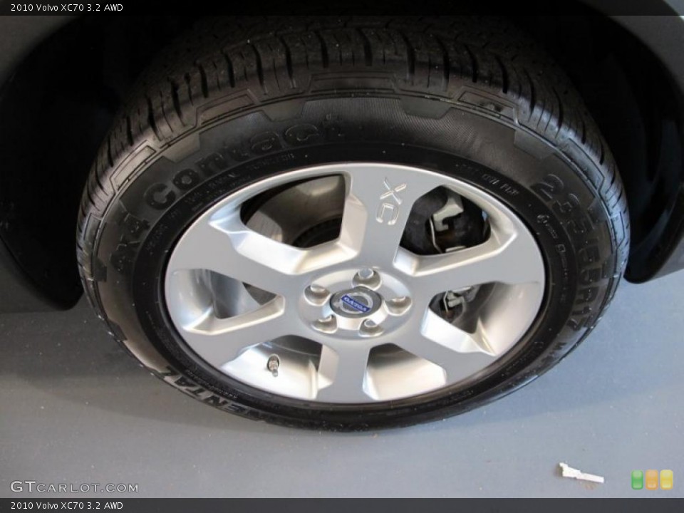 2010 Volvo XC70 3.2 AWD Wheel and Tire Photo #38423021