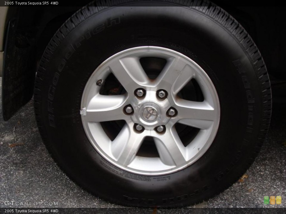 2005 Toyota Sequoia SR5 4WD Wheel and Tire Photo #38450248