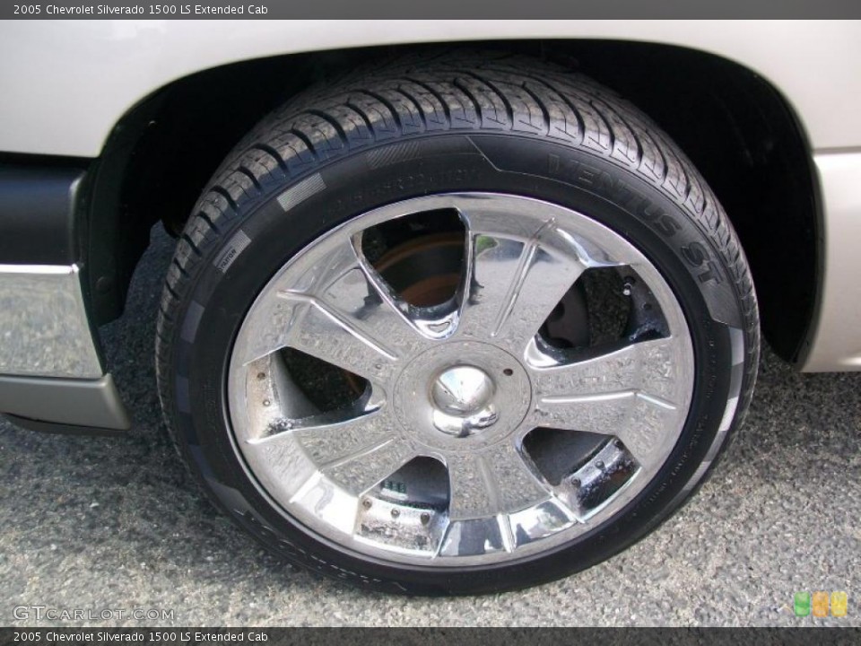 2005 Chevrolet Silverado 1500 Custom Wheel and Tire Photo #38462385