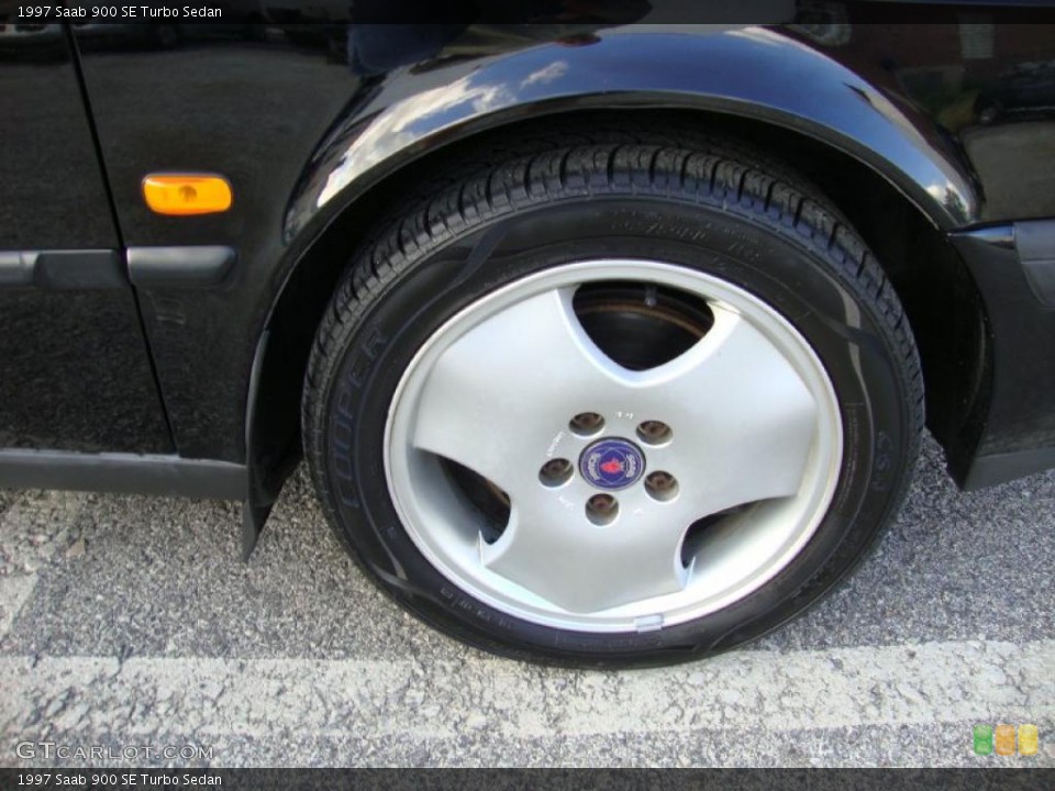 1997 Saab 900 SE Turbo Sedan Wheel and Tire Photo #38496831