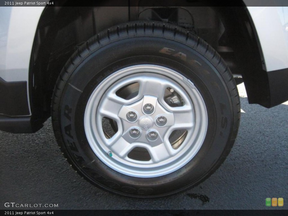 2011 Jeep Patriot Sport 4x4 Wheel and Tire Photo #38499875