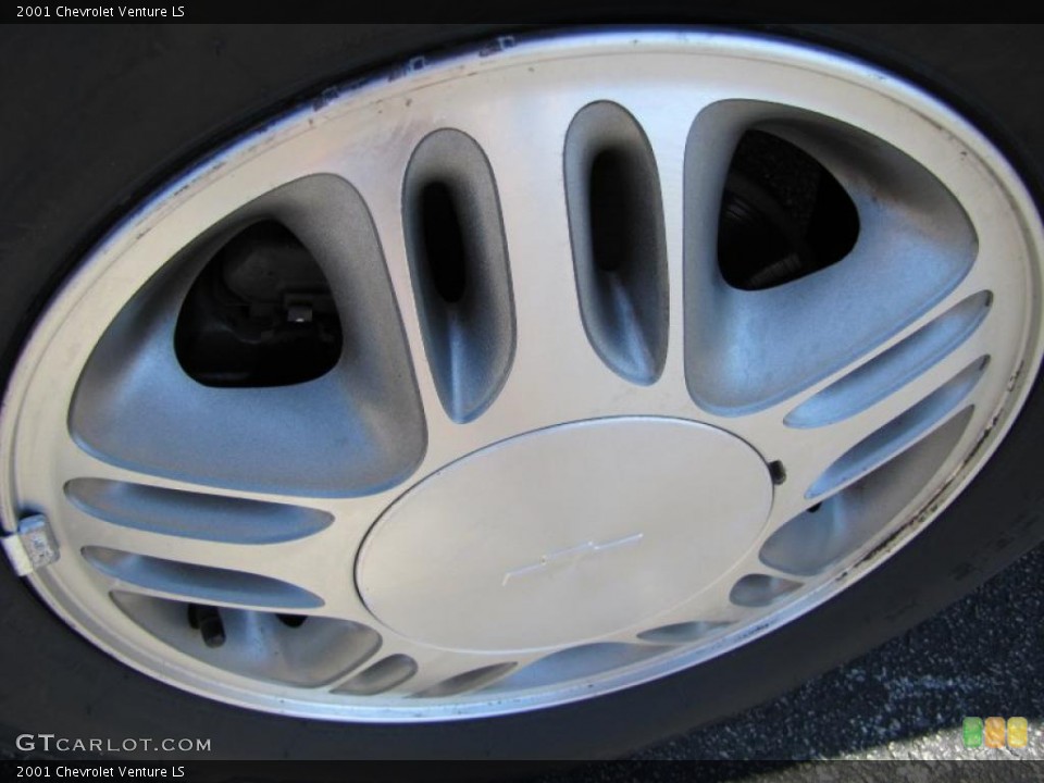 2001 Chevrolet Venture LS Wheel and Tire Photo #38543039