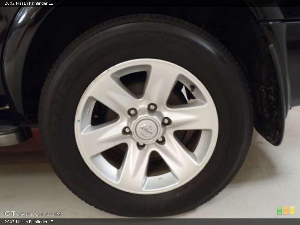 2003 Nissan Pathfinder LE Wheel and Tire Photo #38553605