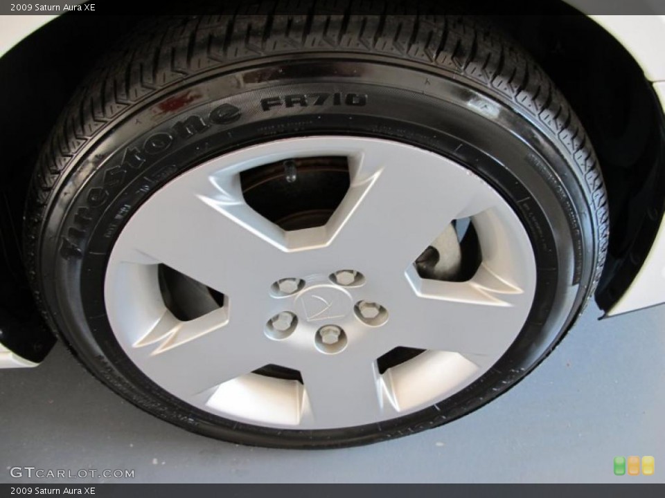 2009 Saturn Aura XE Wheel and Tire Photo #38572232