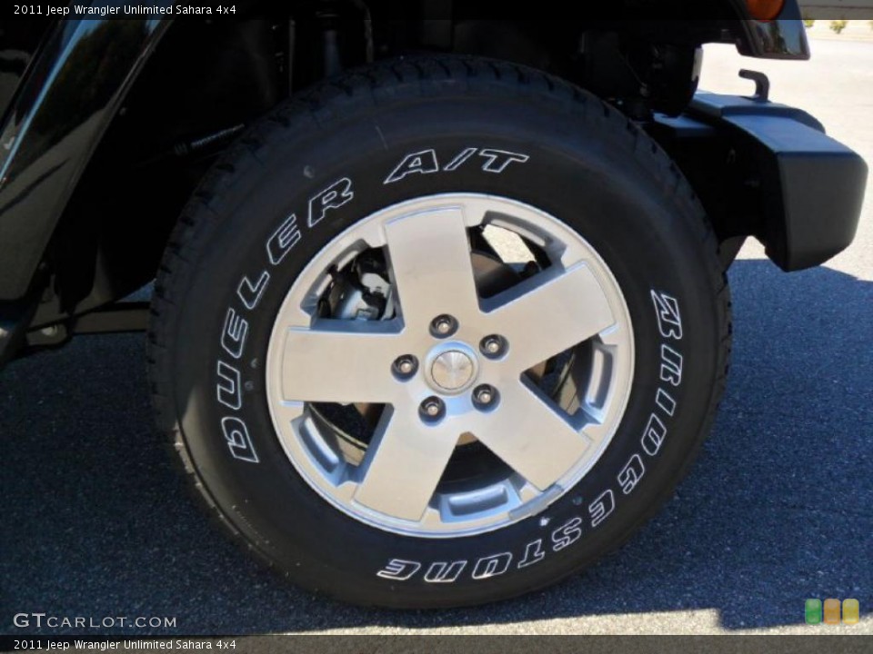 2011 Jeep Wrangler Unlimited Sahara 4x4 Wheel and Tire Photo #38587777