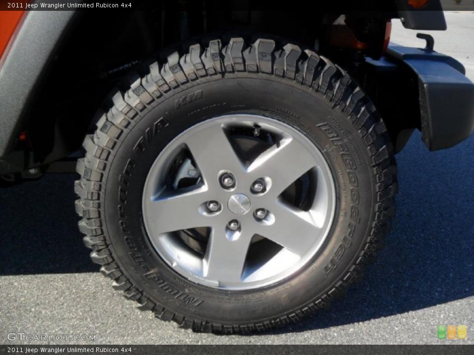 2011 Jeep Wrangler Unlimited Rubicon 4x4 Wheel and Tire Photo #38589553