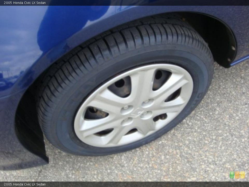 2005 Honda Civic LX Sedan Wheel and Tire Photo #38591049