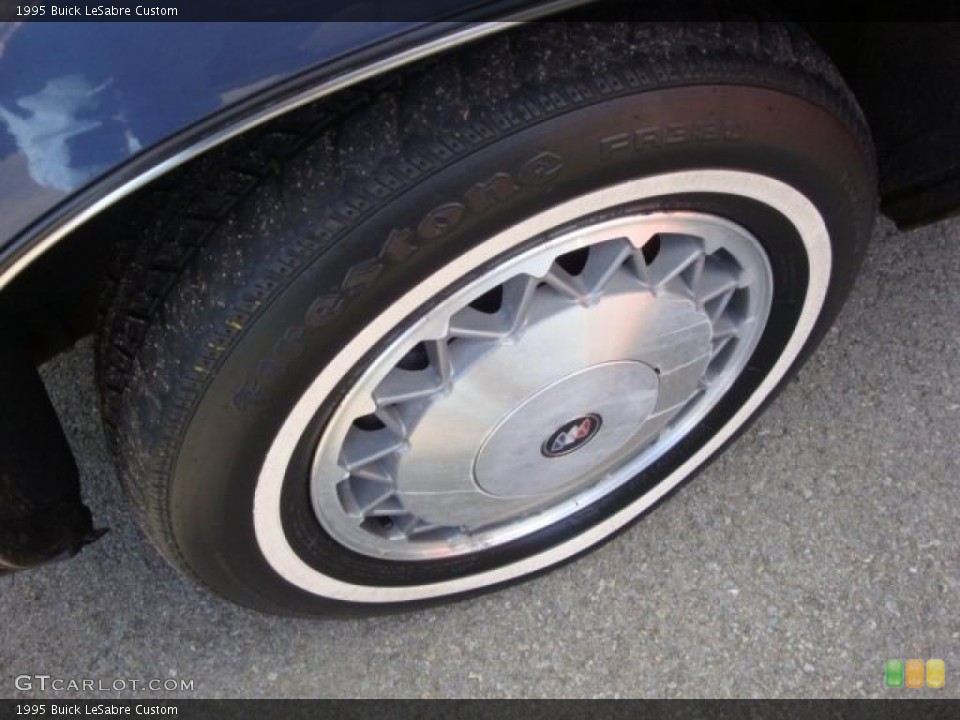 1995 Buick LeSabre Custom Wheel and Tire Photo #38595121