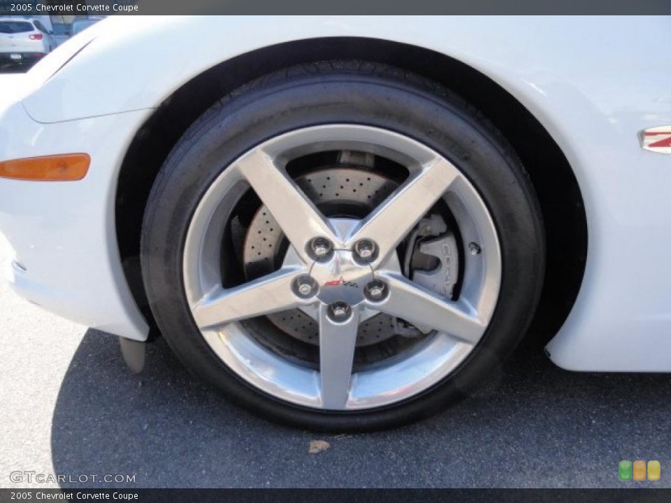 2005 Chevrolet Corvette Coupe Wheel and Tire Photo #38602237