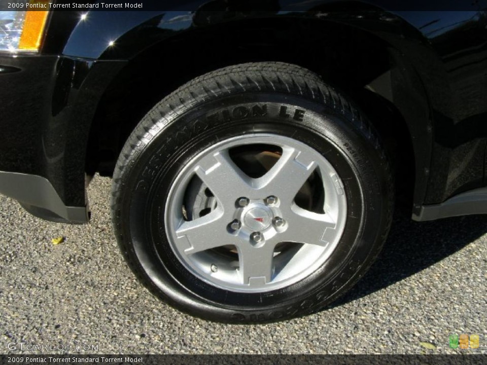 2009 Pontiac Torrent  Wheel and Tire Photo #38602429