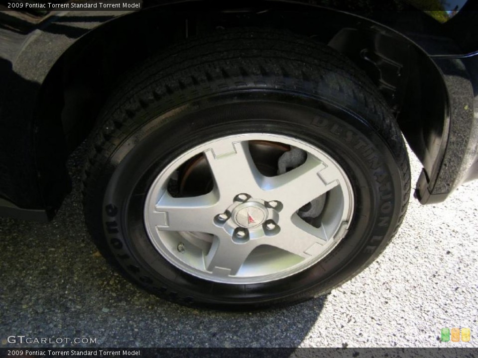 2009 Pontiac Torrent  Wheel and Tire Photo #38602529