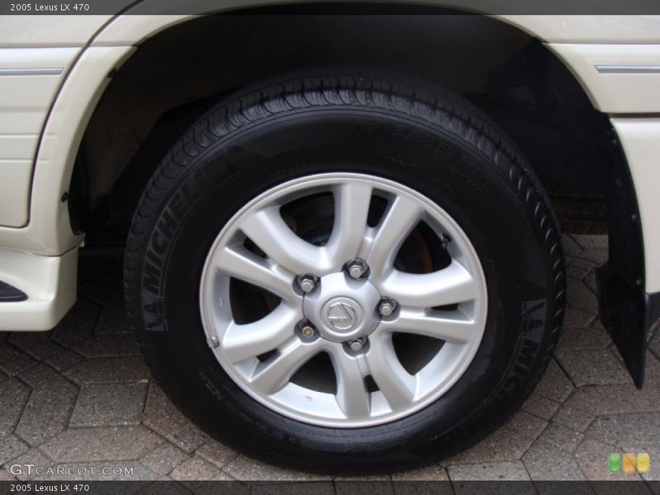 2005 Lexus LX 470 Wheel and Tire Photo #38611861