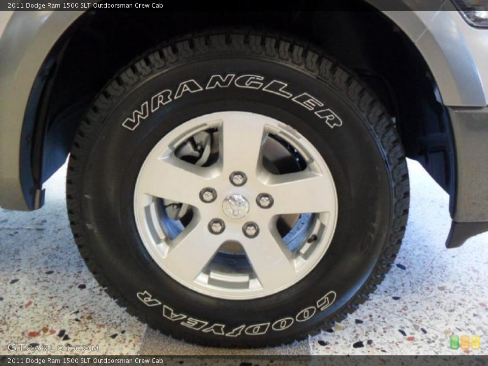 2011 Dodge Ram 1500 SLT Outdoorsman Crew Cab Wheel and Tire Photo #38635510