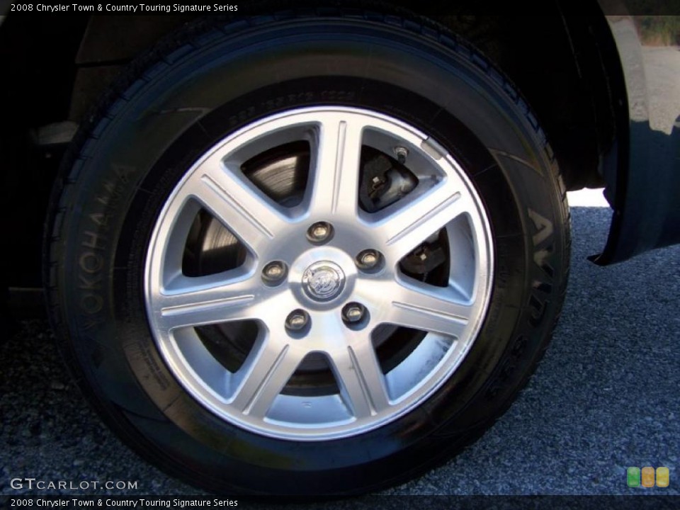 2008 Chrysler Town & Country Touring Signature Series Wheel and Tire Photo #38644430