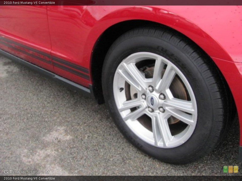 2010 Ford Mustang V6 Convertible Wheel and Tire Photo #38645326