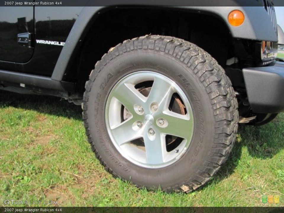 2007 Jeep Wrangler Rubicon 4x4 Wheel and Tire Photo #38650750