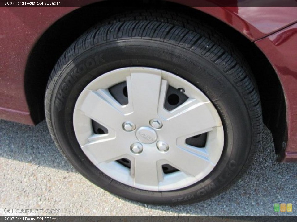 2007 Ford Focus ZX4 SE Sedan Wheel and Tire Photo #38652346