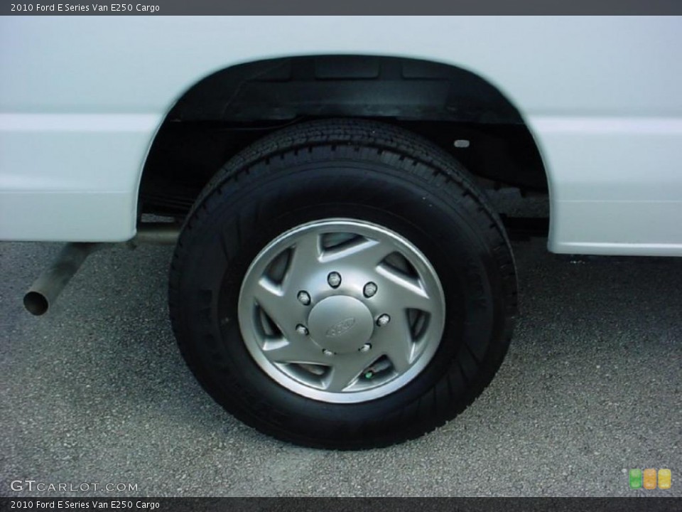 2010 Ford E Series Van E250 Cargo Wheel and Tire Photo #38653398