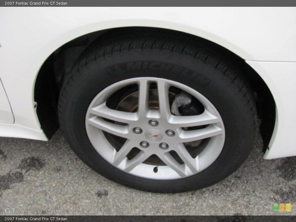 2007 Pontiac Grand Prix GT Sedan Wheel and Tire Photo #38655386