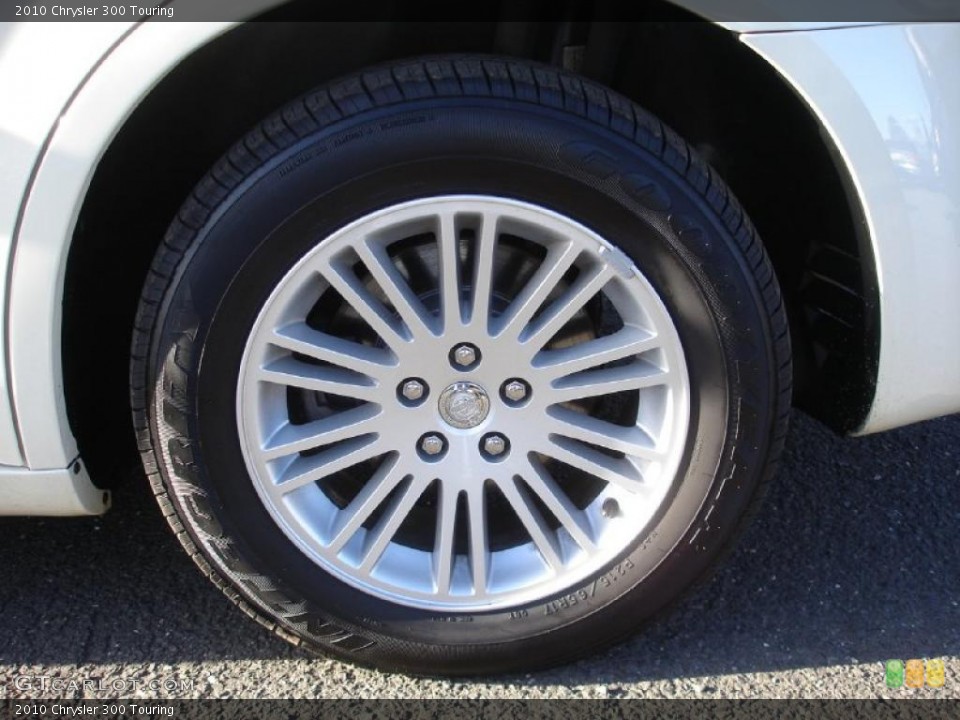 2010 Chrysler 300 Touring Wheel and Tire Photo #38659874