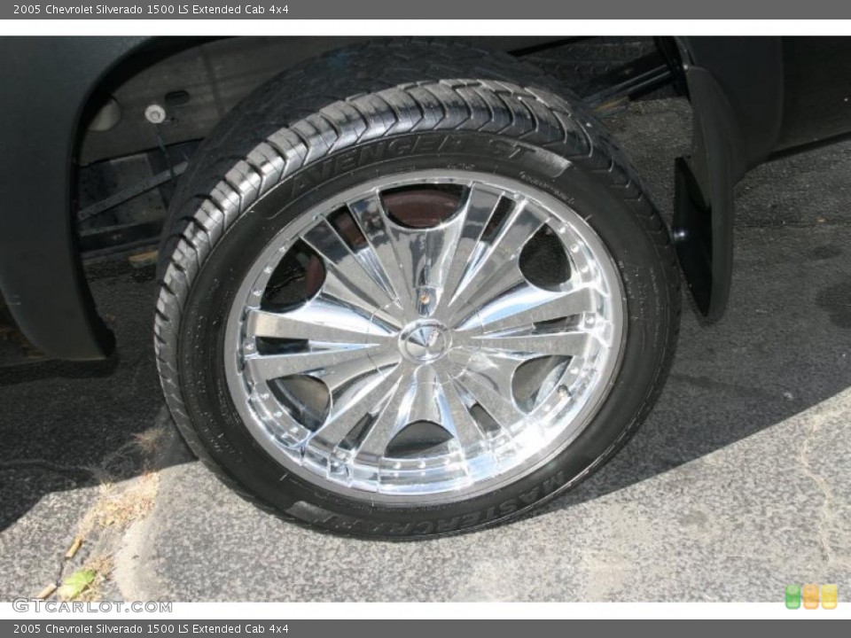 2005 Chevrolet Silverado 1500 Custom Wheel and Tire Photo #38671871