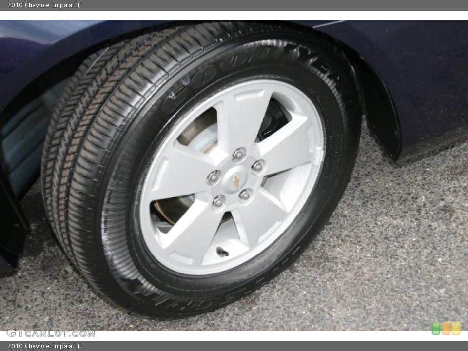 2010 Chevrolet Impala LT Wheel and Tire Photo #38672479